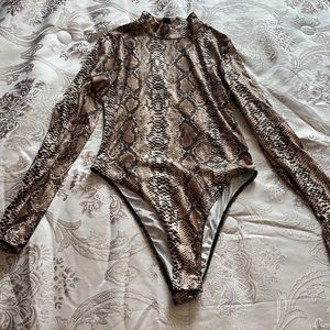 Leopard Print bodysuit